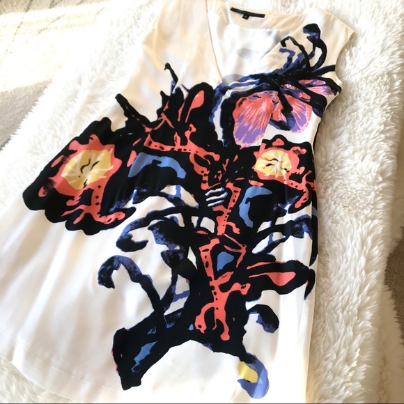 Marc Jacobs Dresses & Skirts - MARC JACOBS Printed Silk Dress
